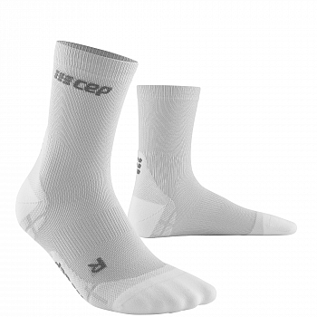 CEP Run Ultralight Short Cut Compression Socks Damen | Carbon White