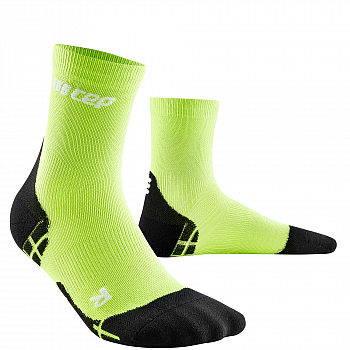 CEP Run Ultralight Short Cut Compression Socks Herren | Flash Green
