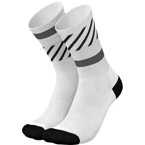 INCYLENCE Running High Cut Socks | Disrupts White