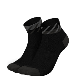 INCYLENCE Running Low Cut Socks | Disrupts Black