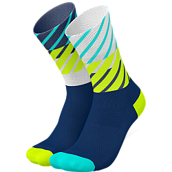 INCYLENCE Running High Cut Socks | Diagonals Navy Canary