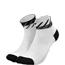 INCYLENCE Running Low Cut Socks | Disrupts White