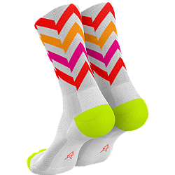 INCYLENCE Ultralight High Cut Socks | Waves Electric