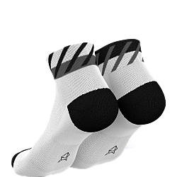 INCYLENCE Ultralight Low Cut Socks | Waves White